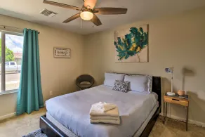 Stylish Glendale Home w/ Private Yard + Patio - Innenbereich