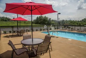 Hampton Inn Summersville - Piscine