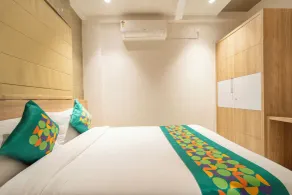 Treebo MR Motel, 10 Mins To Airport - Room