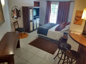 Pousada Cheverny - Fácil acesso ao centrinho e Baden Bar Capivari - Habitación