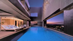 Courtyard by Marriott Vadodara - Pool