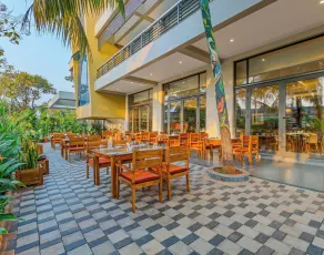 Woodrose Banquets and Hotel  - Restaurante