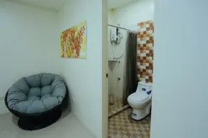 LJENJ Apartelle near Clark Airport - Bathroom