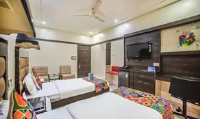 Hotel Santoor - Geeta Bhawan Square - Chambre