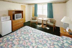 Majestic Hotel & Apartments - Room