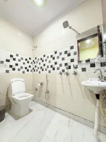 Hotel Green Palace - Bathroom