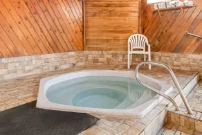 Days Inn by Wyndham Columbia Mall - Piscina