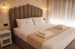 Luxury Cubelles Aparthotel - Zimmer