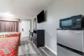 Prestige Inn - Room
