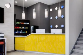 GLō Best Western Bronx NYC - Resepsjon