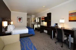 Holiday Inn Express & Suites Santa Clara by IHG - Chambre