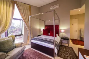 Atlantic Waves Guest House - Room