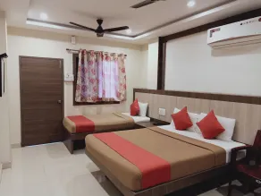 Hotel Neem Tree Hyderabad Airport - Room