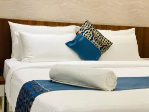 The Sapphire Hotel - Chambre