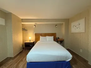Windsor Inn Hotel - Chambre