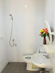 MP House - Bathroom