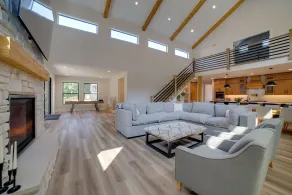 Kouts Home: High-end Retreat in Secluded Setting - Interiör