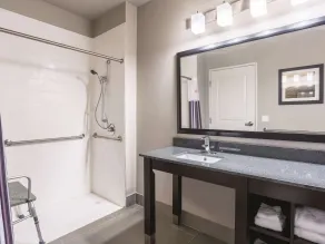 La Quinta Inn & Suites by Wyndham Walla Walla - Salle de bain