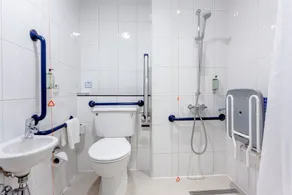 Holiday Inn Express Edinburgh – Royal Mile by IHG - Baño