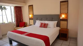 La Concha Beach Hotel & Club - Room
