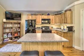 Quiet Studio Escape ~ 2 Mi to Blue Ridge Parkway! - Interiør