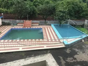 The shelar's Royal inn - Piscina