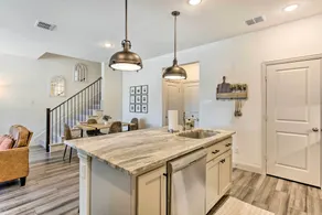 7 Mi to Lewisville Lake: Family Townhome in Frisco - Interiør