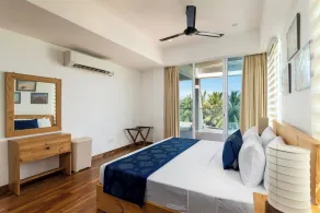 Oceanfront Condos Nilaveli by ICC - Chambre