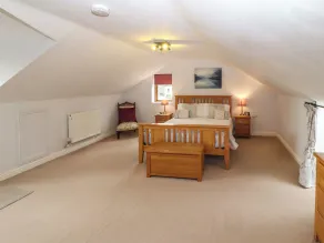 Becks Fold - Room