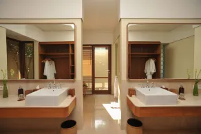 Komaneka at Keramas Beach - Chambre