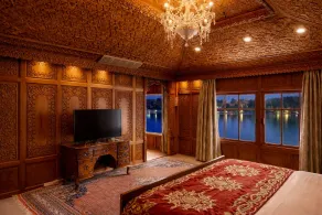 Mascot Houseboats - Room