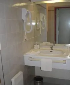 Hôtel La Chêneraie - Banheiro