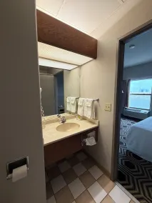Relax Inn & Suites - Badezimmer