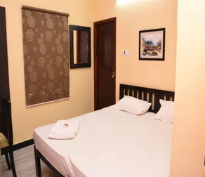 Aishwaryam Deshna Service Apartment Ambattur Chennai - Chambre