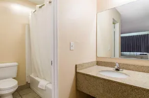 Executive Inn Dodge City, KS - Salle de bain