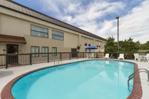 Hampton Inn Forrest City - Piscine