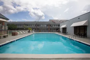 Super 8 by Wyndham Mobile I-65 - Pool