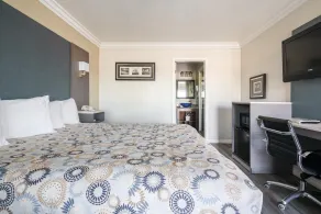Solaire Inn & Suites - Chambre