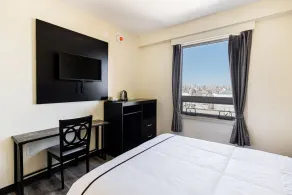Astoria Inn LaGuardia Hotel - Room