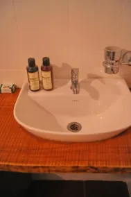 Pura Vida Varkala - Baño