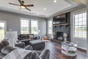 Sprawling Kentucky Getaway w/ Pool & Hot Tub! - Innenbereich