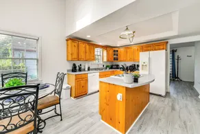 Richmond Home w/ Deck: 1 Mi to Richmond Raceway! - Interiør