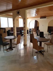 Home From Home Ghana Guesthouse - Restaurant