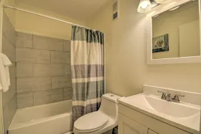 Walk to Ocean: Cozy Condo in North Myrtle Beach! - Innvendig