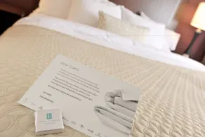 Embassy Suites by Hilton Kansas City International Airport - Chambre