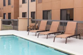 Courtyard by Marriott Jackson Ridgeland - Piscine