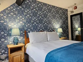 College Arms - Room
