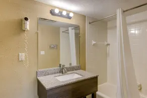 Quality Inn Detroit Downtown - Salle de bain