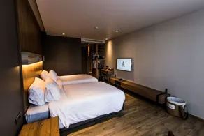 The Teak Hotel - Chambre
