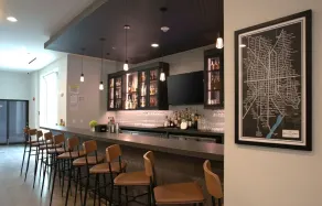 La Quinta Inn & Suites by Wyndham Chattanooga Downtown/South - Restaurant